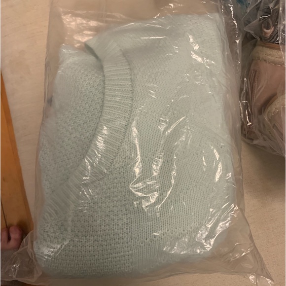 NEW Torrid 4 Mint Green V-Neck Midi Pullover Sweater - Picture 8 of 12